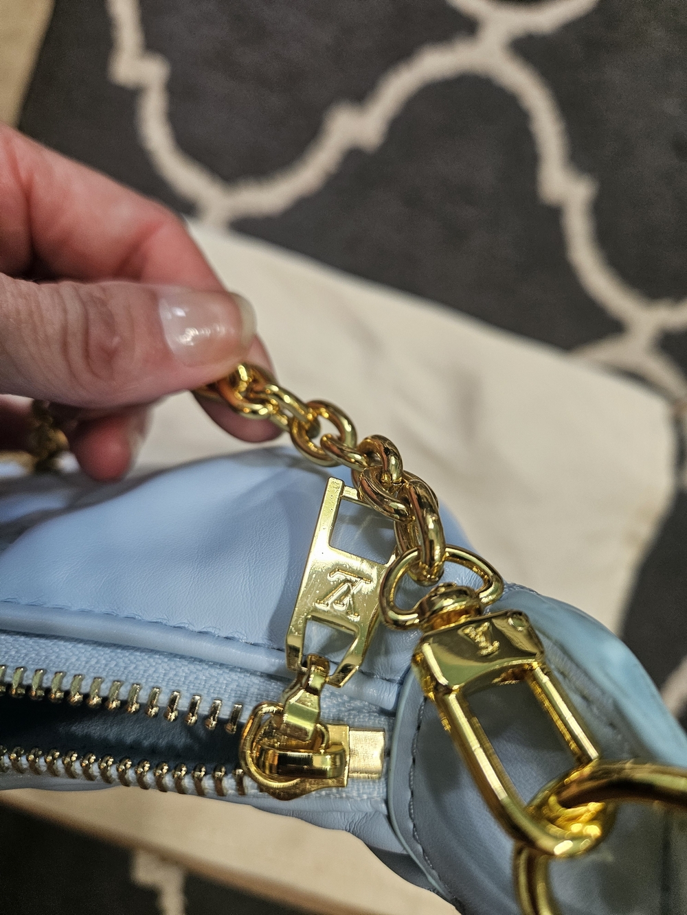 LV Light Blue Chain Shoulder Bag NWOT - Picture 7 of 7